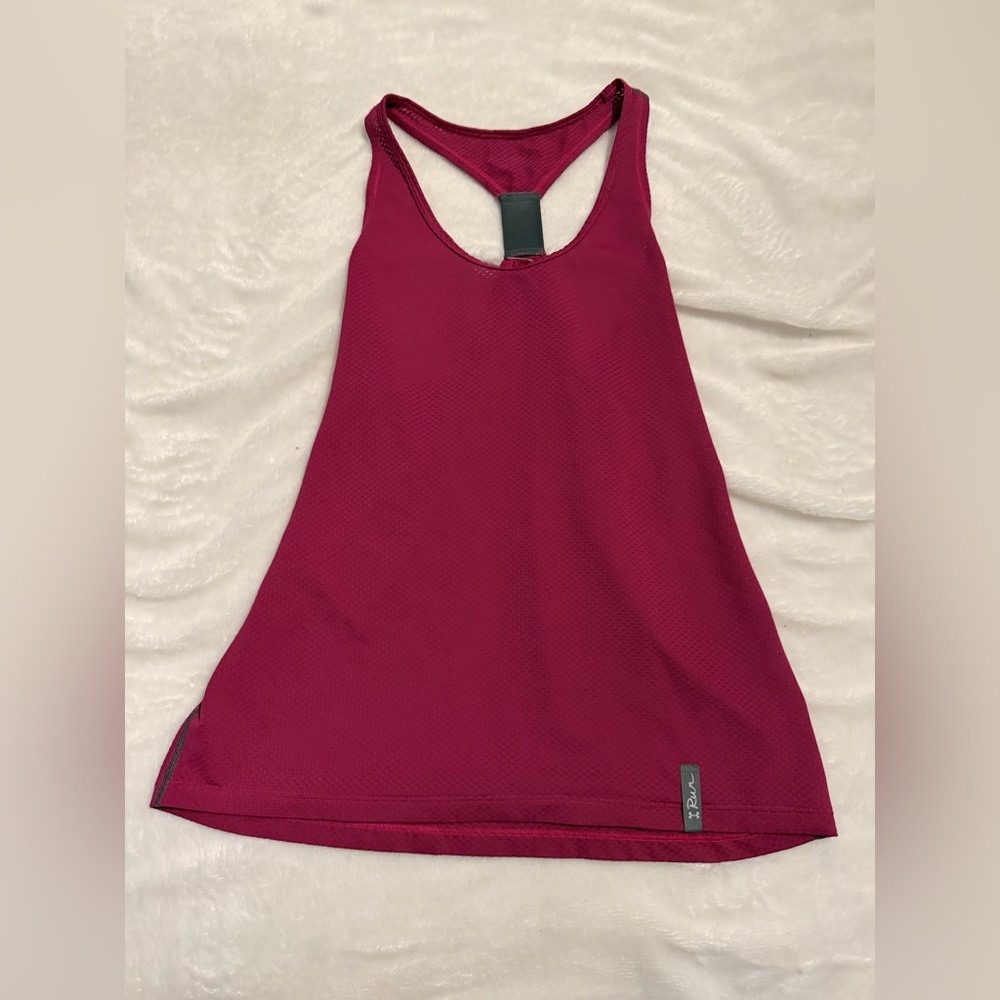 Under Armour Women's Burgundy Tank Top